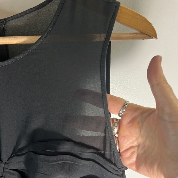 Black Ruched Bodycon Dress; H&M Size 6 - Picture 4 of 9